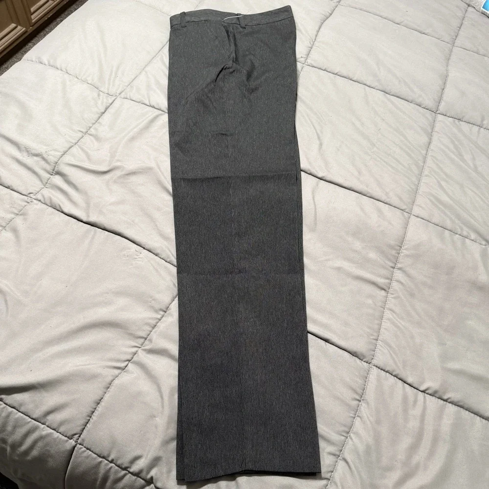 Van Heusen Boys 2 Piece Suit Set Charcoal Black Pinstripe Size 16 VHSDE05F NWT